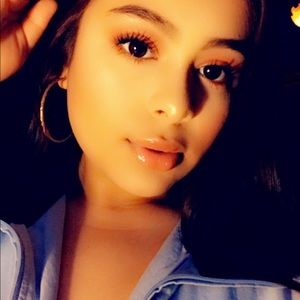 Meet your Posher, Gaby